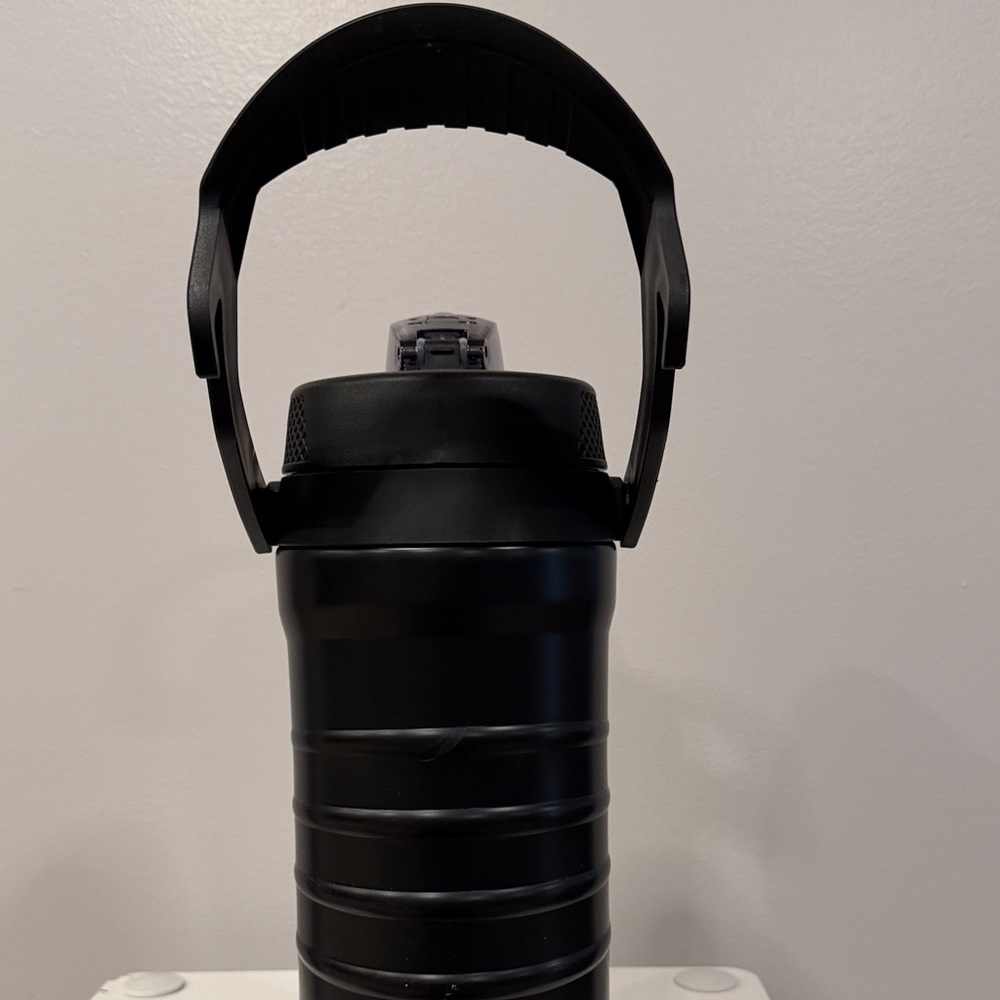 Under Armour Matte Black Hydration Jug NWOT. Never used - Picture 2 of 4
